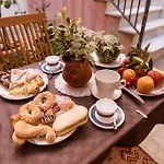 Bed & Breakfast Marchese Santandrea 3*