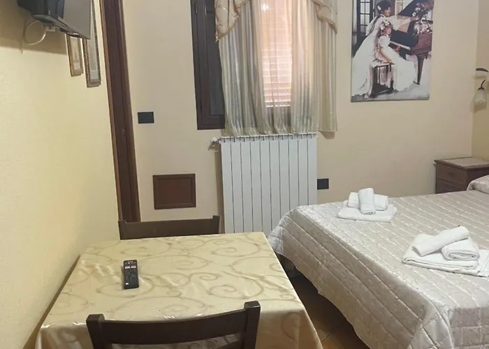 فندق مبيت وإفطار Marchese Santandrea 3*