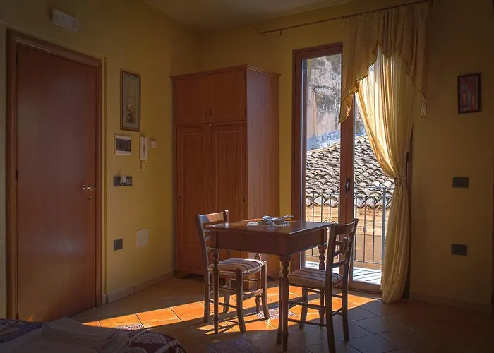 Marchese Santandrea فندق مبيت وإفطار 3*